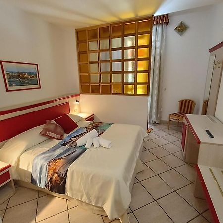 Eden Hotel Deiva Marina Exterior foto